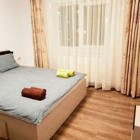 Lucky 7 Buzău Eksteriør billede